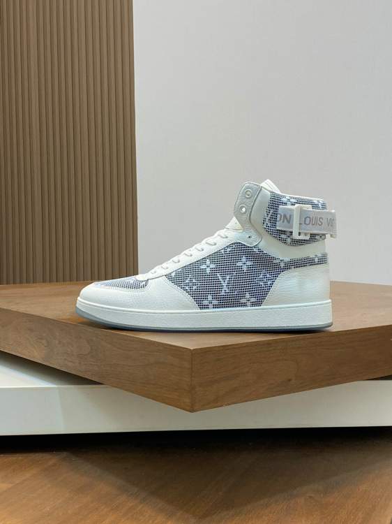 Picture of Louis Vuitton Shoes _SKULVsz38-46h110413331